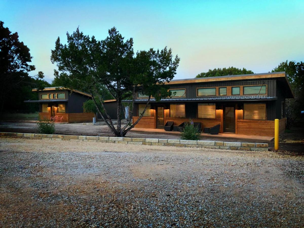 Green Acres Cottages - New Braunfels Suite วิมเบอร์ลีย์ ภายนอก รูปภาพ