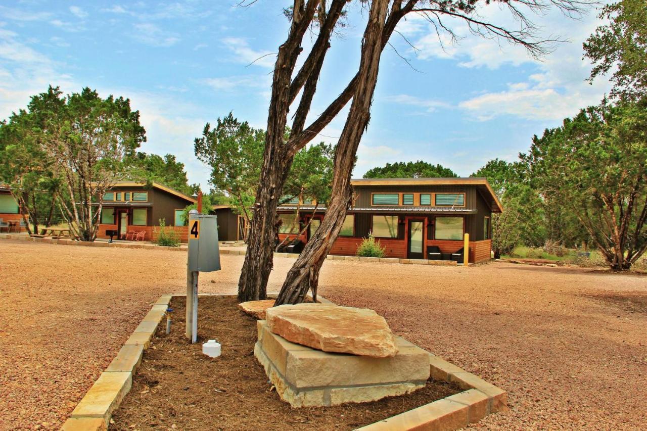 Green Acres Cottages - New Braunfels Suite วิมเบอร์ลีย์ ภายนอก รูปภาพ